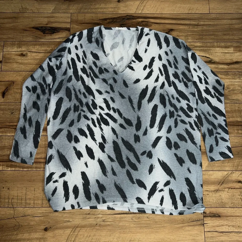 animal print sweater